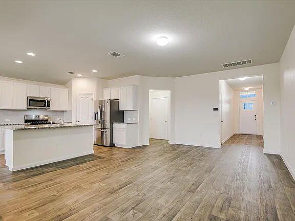 Building Photo - 1011 Pembroke Ct