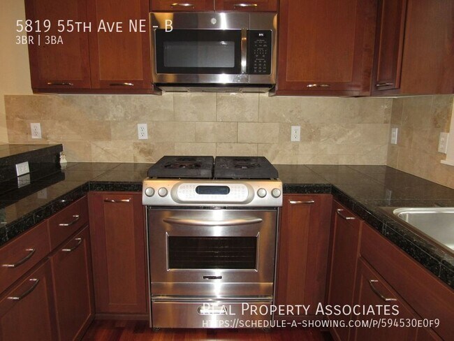 Foto del edificio - 5819 55th Ave NE