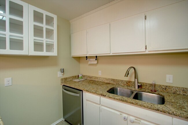 Foto del edificio - Perfect 3 Bed, 1 Bath Home near Northgate ...