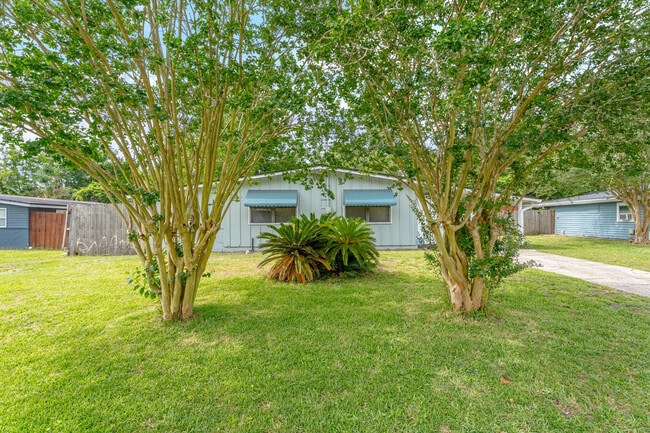 Building Photo - 6766 Londonbridge Ln
