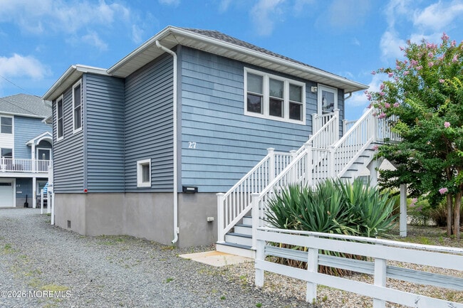 Foto del edificio - 27 Arnold Ave