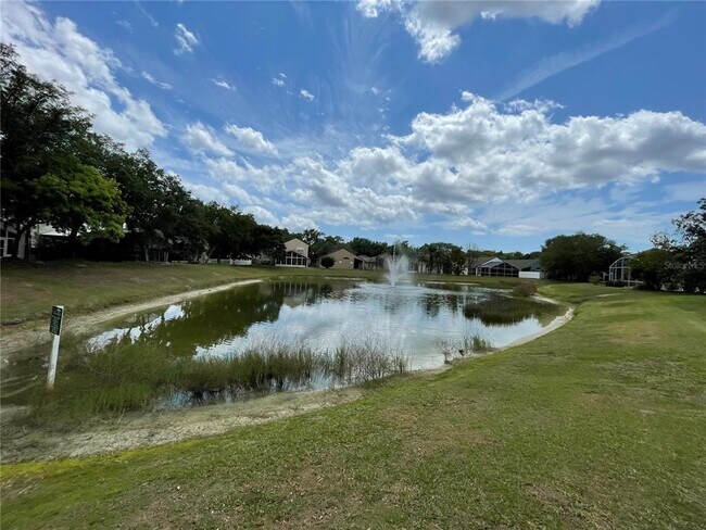 Foto del edificio - 10054 Rivers Trail Dr