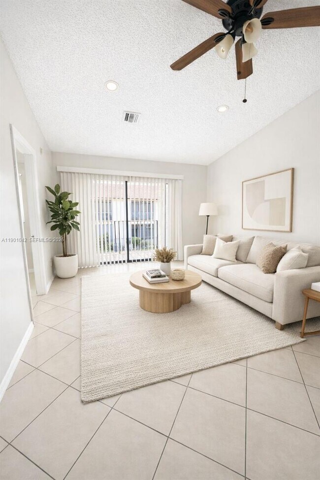 Foto del edificio - 160 NW 60th Ave