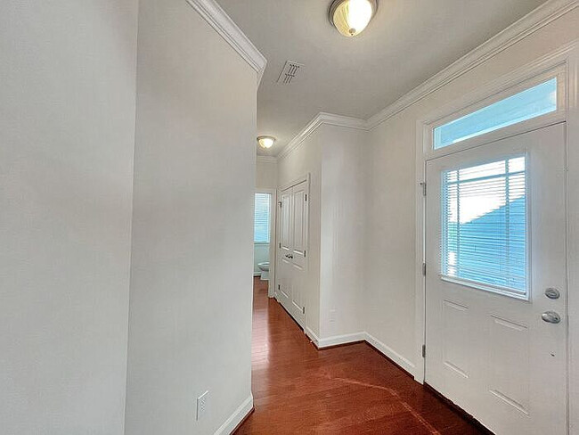 Building Photo - Room in Townhome on Pecan Ridge Way