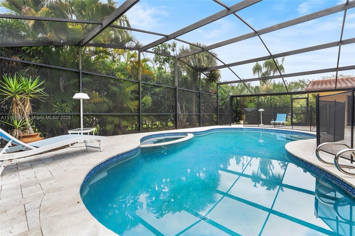 Foto principal - 11201 SW 136th St