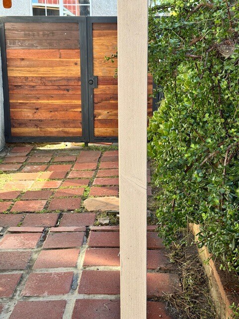 Foto del edificio - 4701 1/2 W 168th St