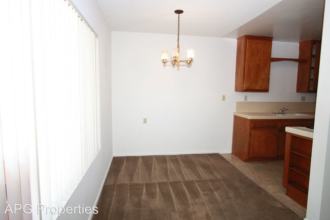 Foto del edificio - 12561 Camus Ln