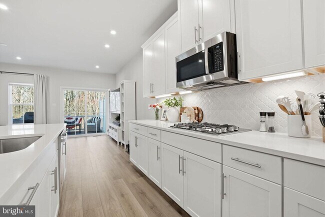 Foto del edificio - 60 Pratt Ln