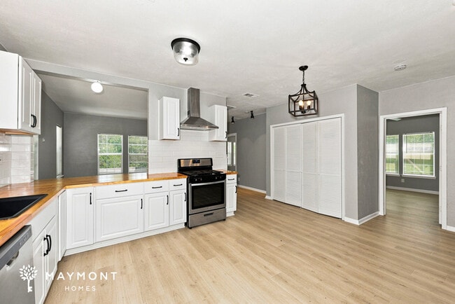 Foto del edificio - 823 Havendon Cir
