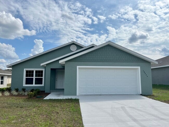 Building Photo - Stylish 3BR/2BA Home with Open Layout & Hi...