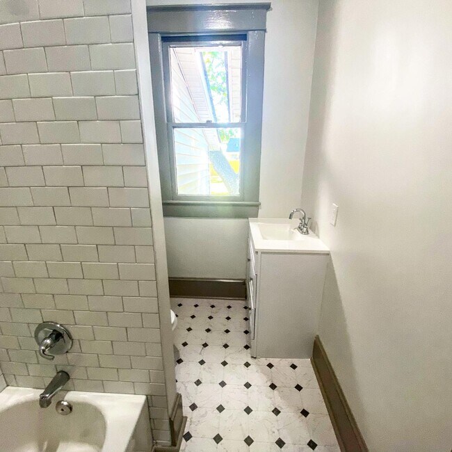 Building Photo - 129 57th St S