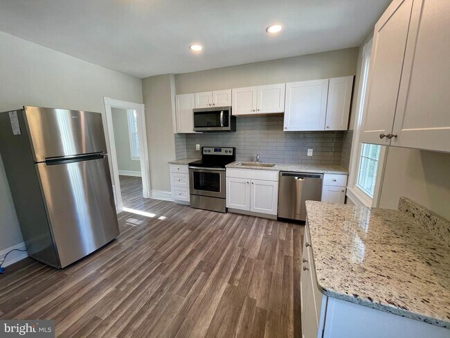 Foto del edificio - 10 Clifton Ave