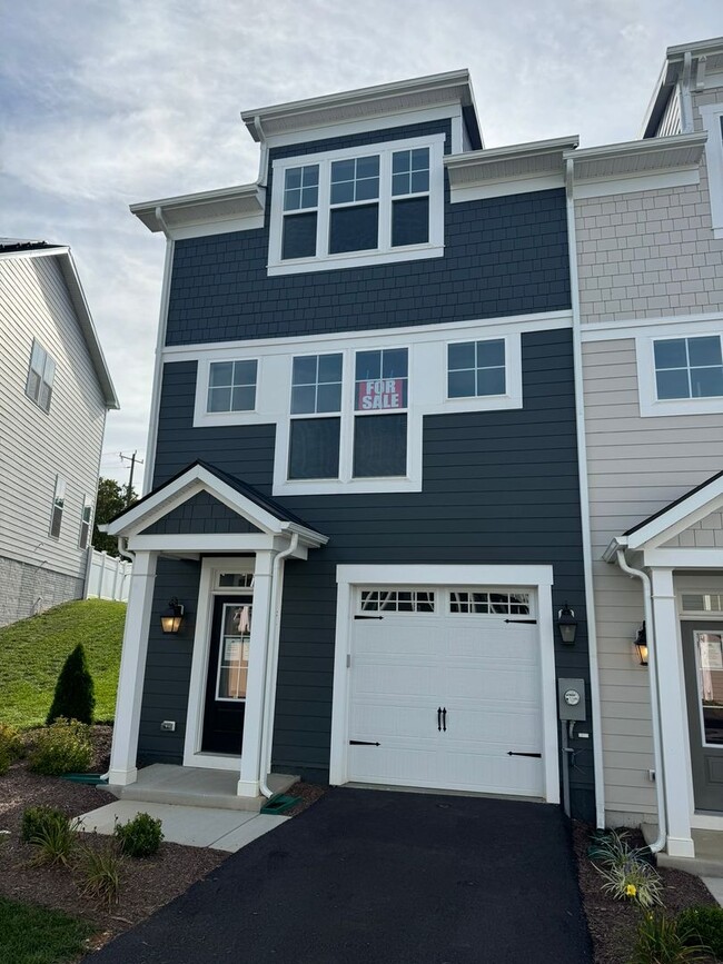 Building Photo - New Construction Townhouse for Lease with ...