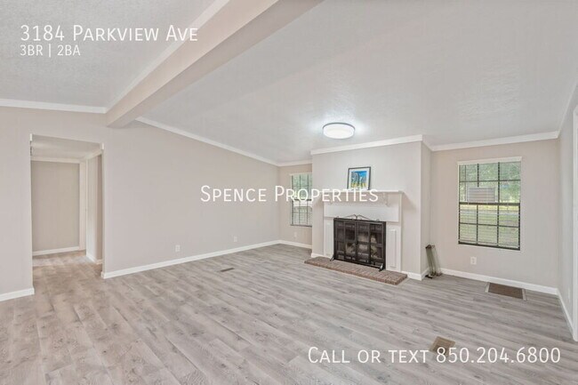 Foto del edificio - 3184 Parkview Ave
