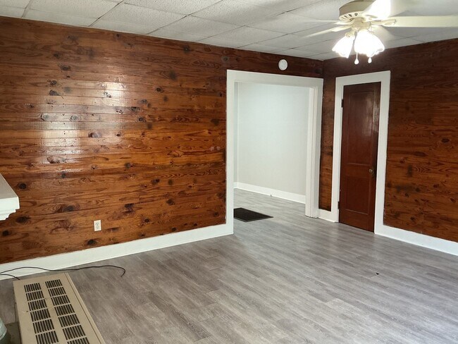 Foto del edificio - 405 N 16th Ave