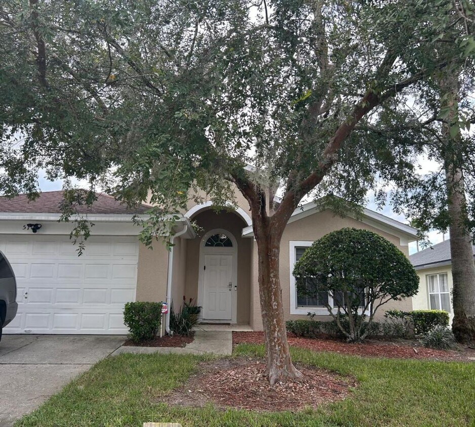 Foto principal - 510 Castlemain Cir