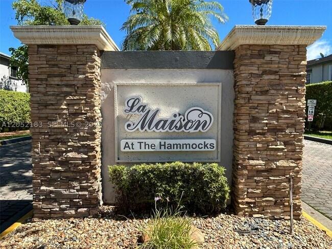 Foto del edificio - 11047 SW 154th Ct