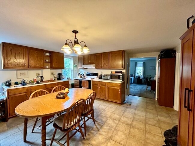 Building Photo - 111 Stark Ave