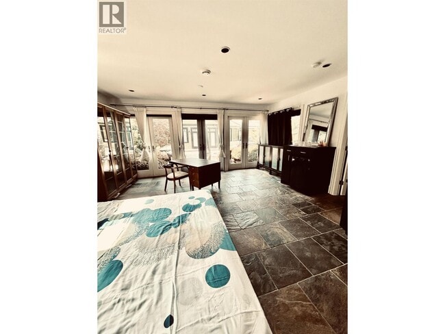 Building Photo - 1912 Acadia Rd