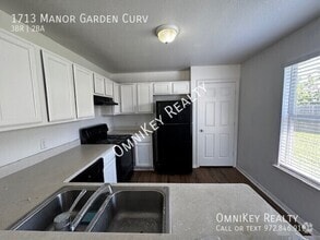 Building Photo - 1713 Manor Garden Curve