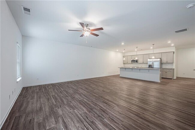 Foto del edificio - 118 Meadow Ln