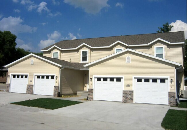 Council Square - Council Square Townhomes