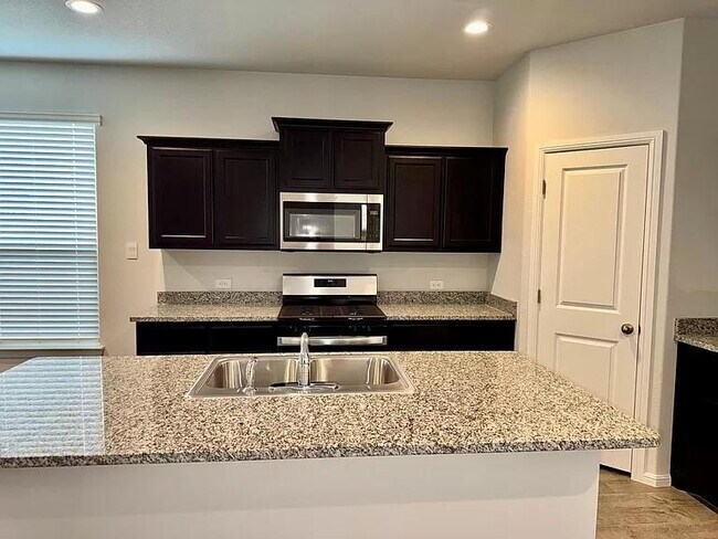 Foto del edificio - New 4BR/2BA in Fort Worth’s Pioneer Point ...