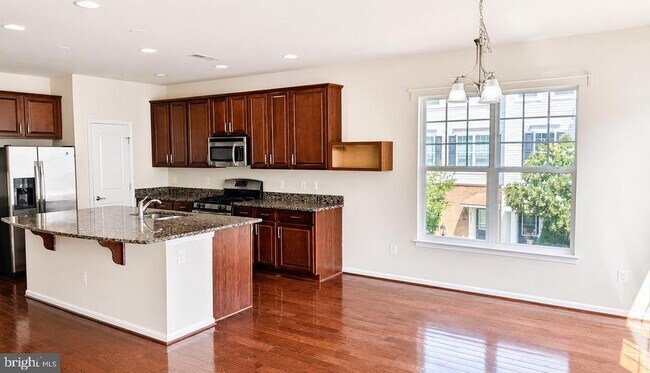 Building Photo - 25556 Palenza Terrace