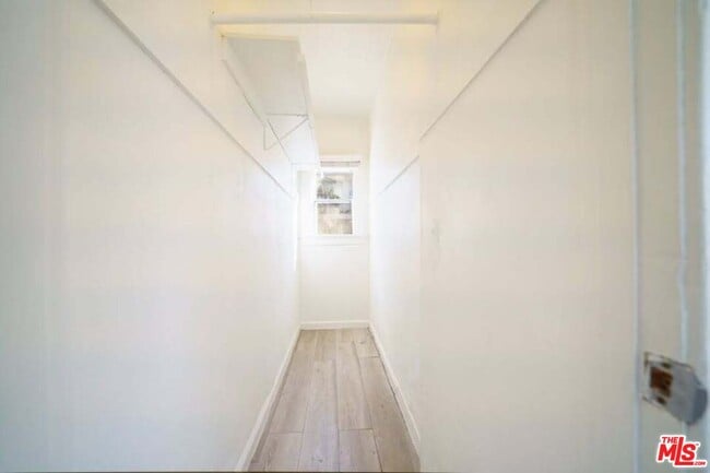 Foto del edificio - 433 E 41st Pl