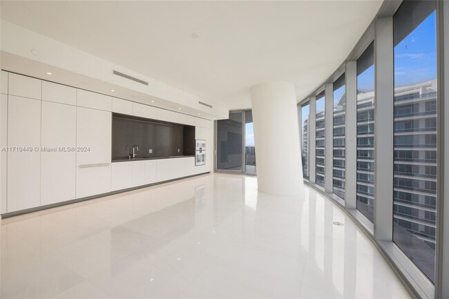 Foto del edificio - 300 Biscayne Blvd Way