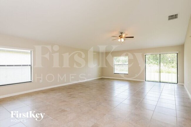 Foto del edificio - 9723 Sage Creek Dr