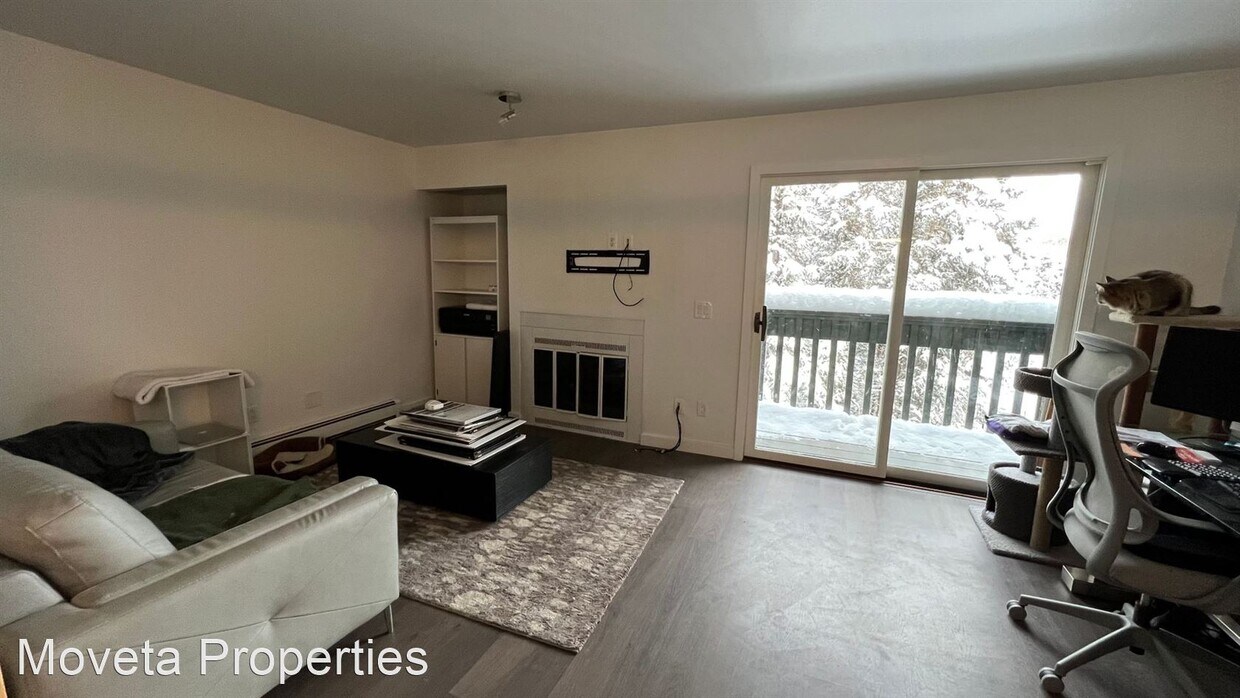 Primary Photo - 2 br, 1.5 bath House - 6469 Village Parkway