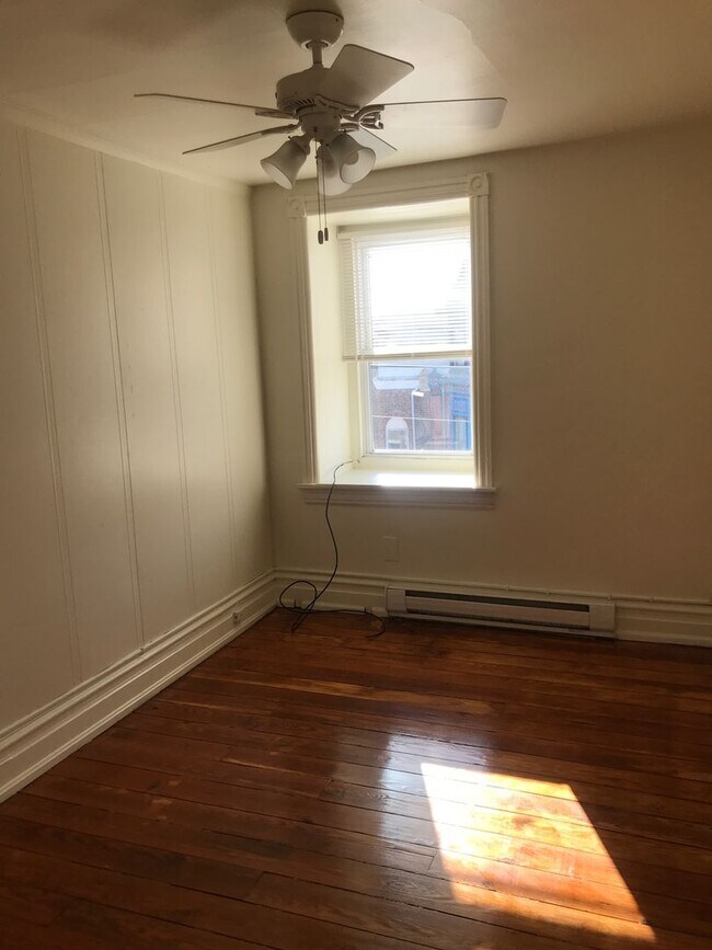 Foto del edificio - 139 N 10th St