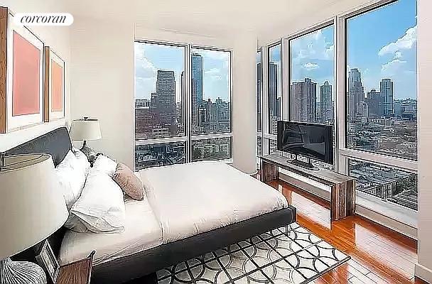Building Photo - 306 W 48th St