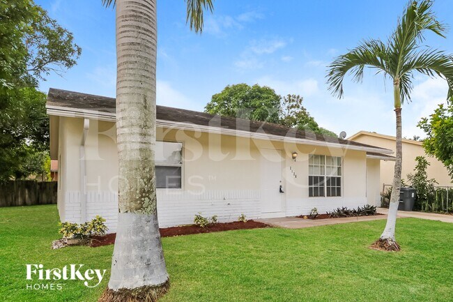 Building Photo - 6126 Arcade Ct