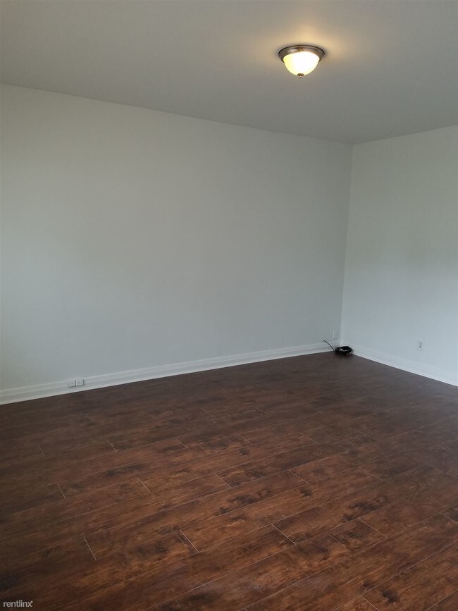 Foto del edificio - 4328 N Oak Park Ave