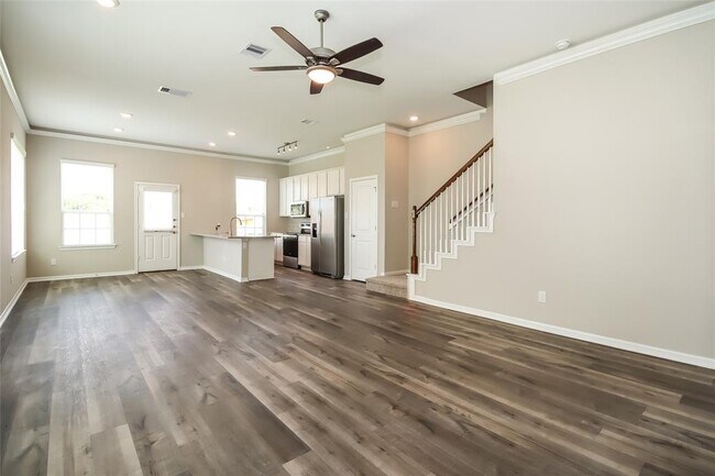 Foto del edificio - 9637 Stewart Springs Blvd