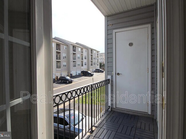 Foto del edificio - 2415 Rainswood Ln