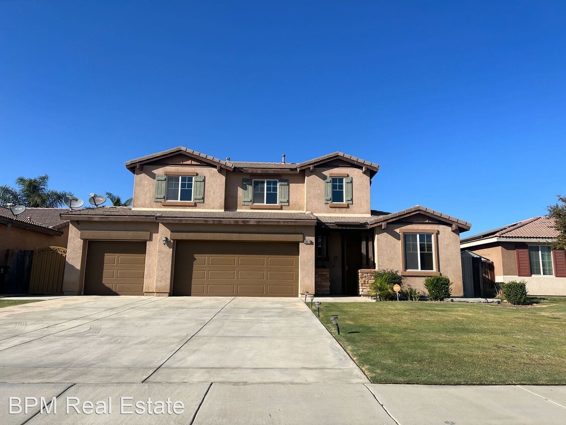 Primary Photo - 5 br, 3 bath House - 10614 Pointe Royal Dr