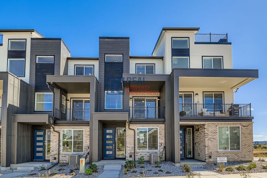 Photo - 1747 Peak Loop Dr-