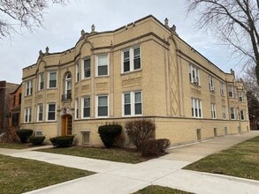 Building Photo - 2524 W Ardmore Ave