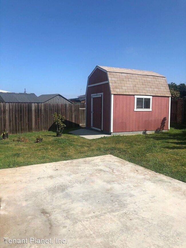 Building Photo - 3 br, 2 bath House - 858 Hickory Court