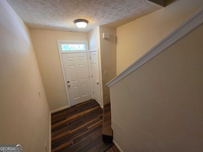 Foto del edificio - 4332 Park Gate Way