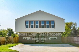 Building Photo - 4358 Clover St