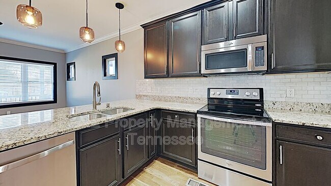 Building Photo - 1414B Stainback Ave