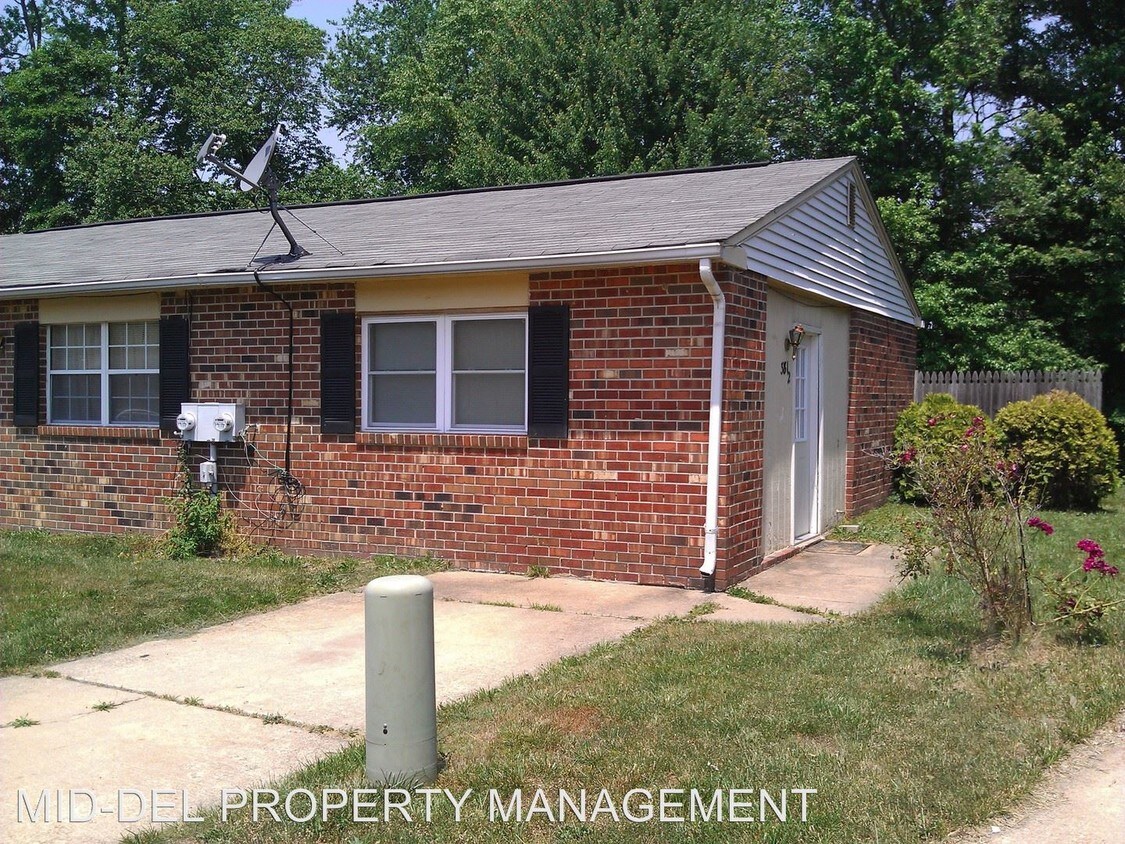 38 1/2 Verdi Cir, Newark, DE 19702 House Rental in Newark, DE