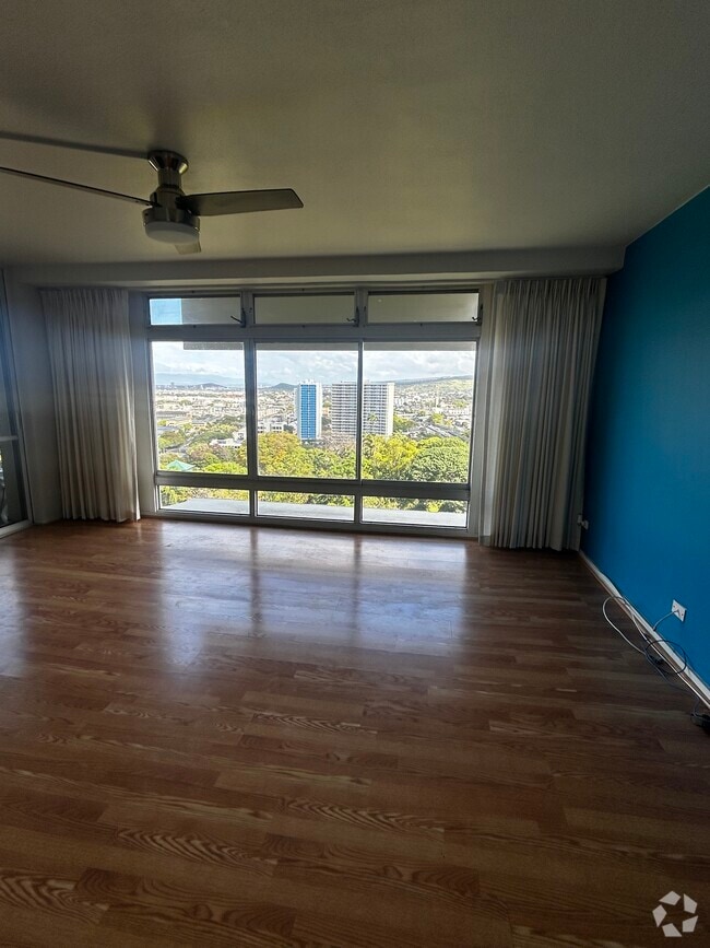 Building Photo - 1515 Nuuanu Ave