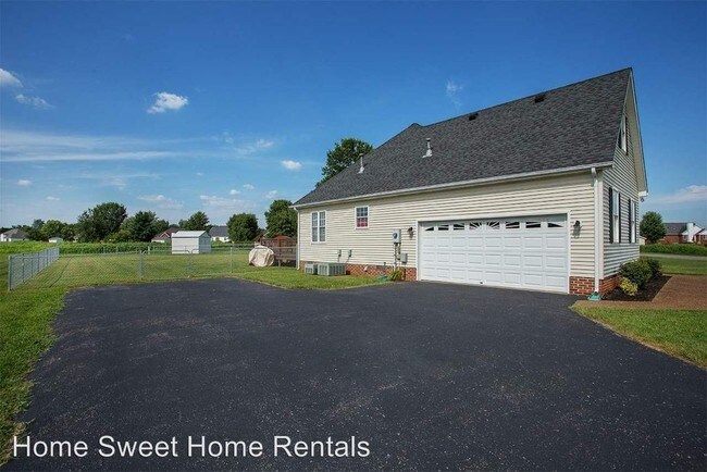 Building Photo - 4 br, 2 bath House - 682 Masters Way