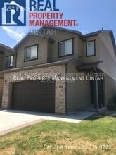 Building Photo - 457 E Red Fox Ln