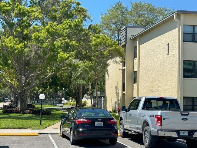 Building Photo - 14130 Rosemary Ln